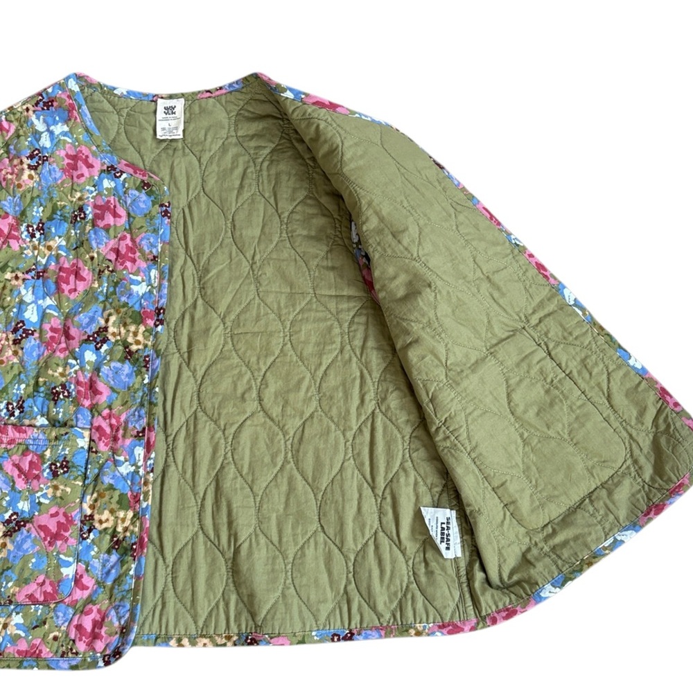 Like New Lucy & Yak Floral Quilted Open Front Vest Size Large - Picture 8 of 10